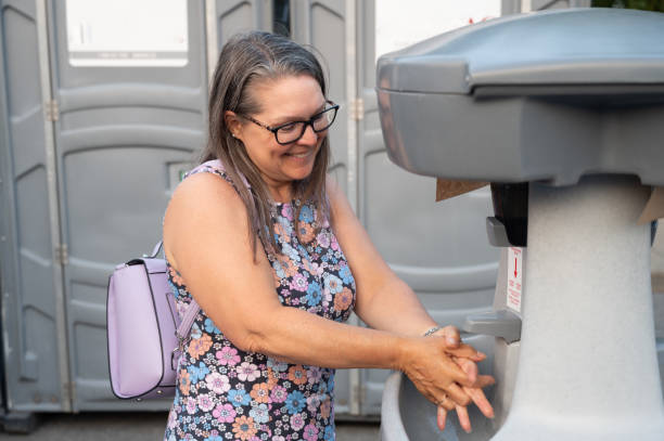 Best Luxury portable toilet rental  in Syracuse, IN